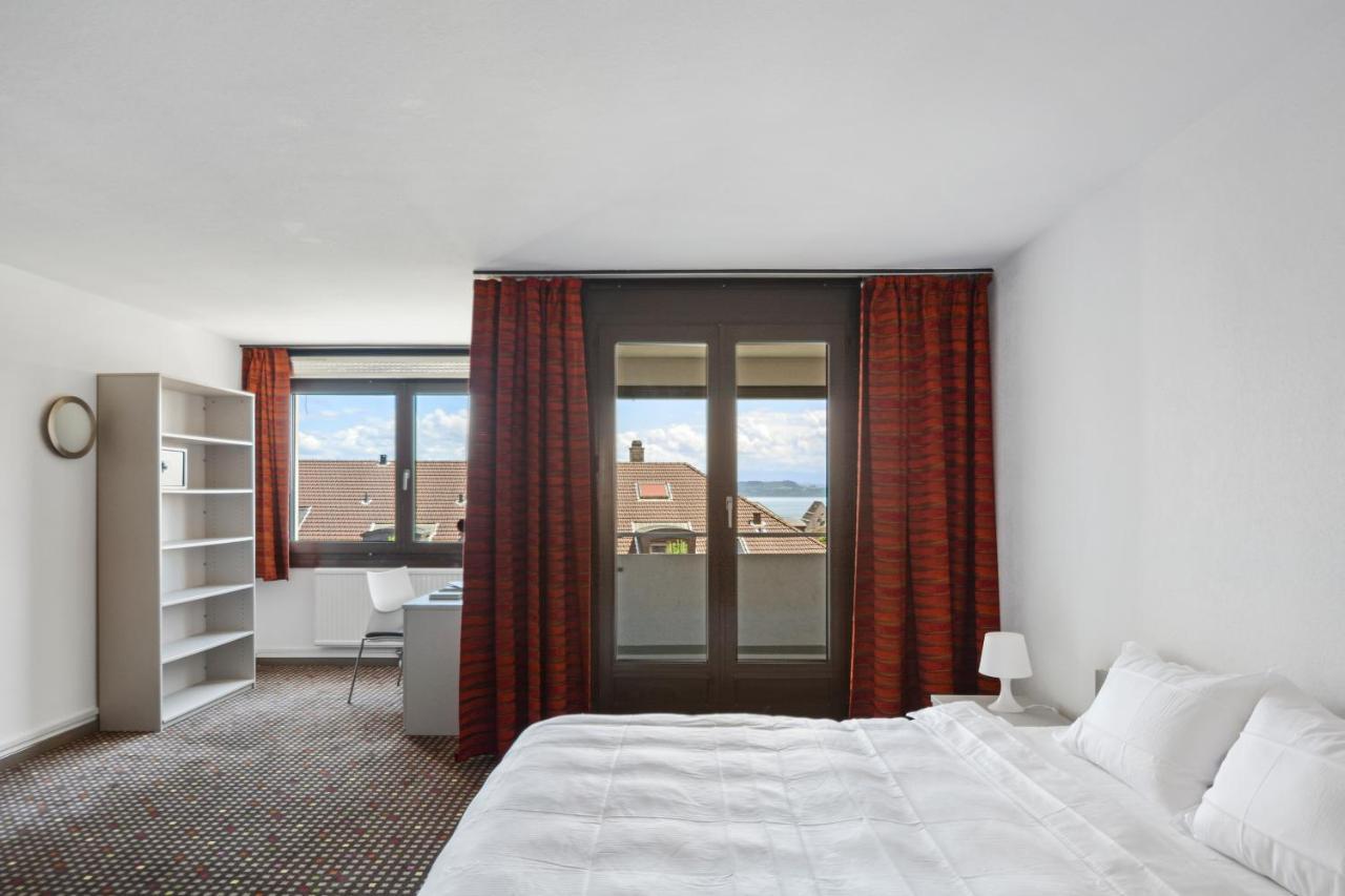 Neuchatel City Hotel エクステリア 写真