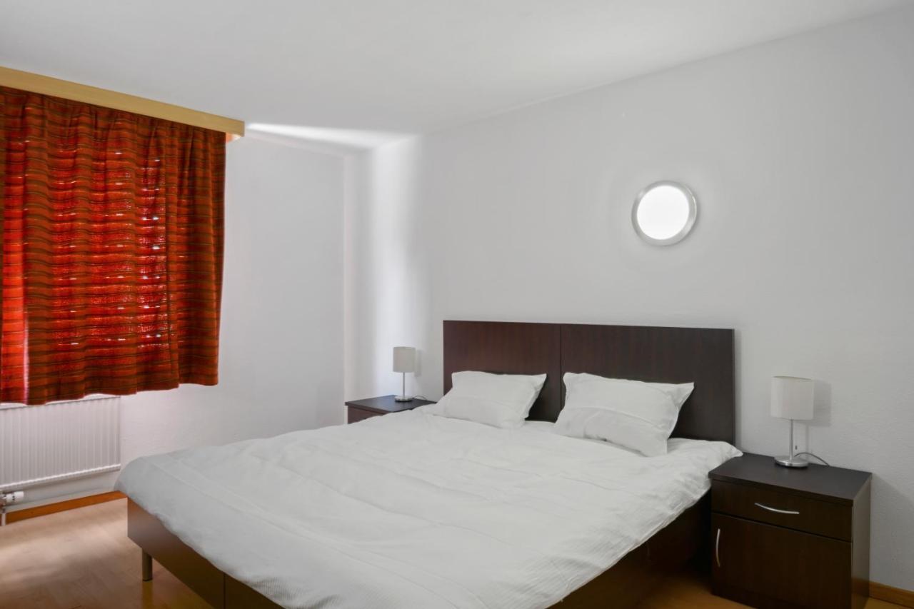 Neuchatel City Hotel エクステリア 写真