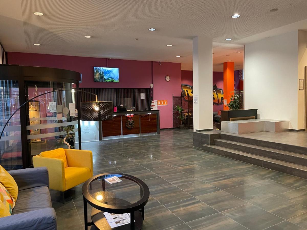 Neuchatel City Hotel エクステリア 写真
