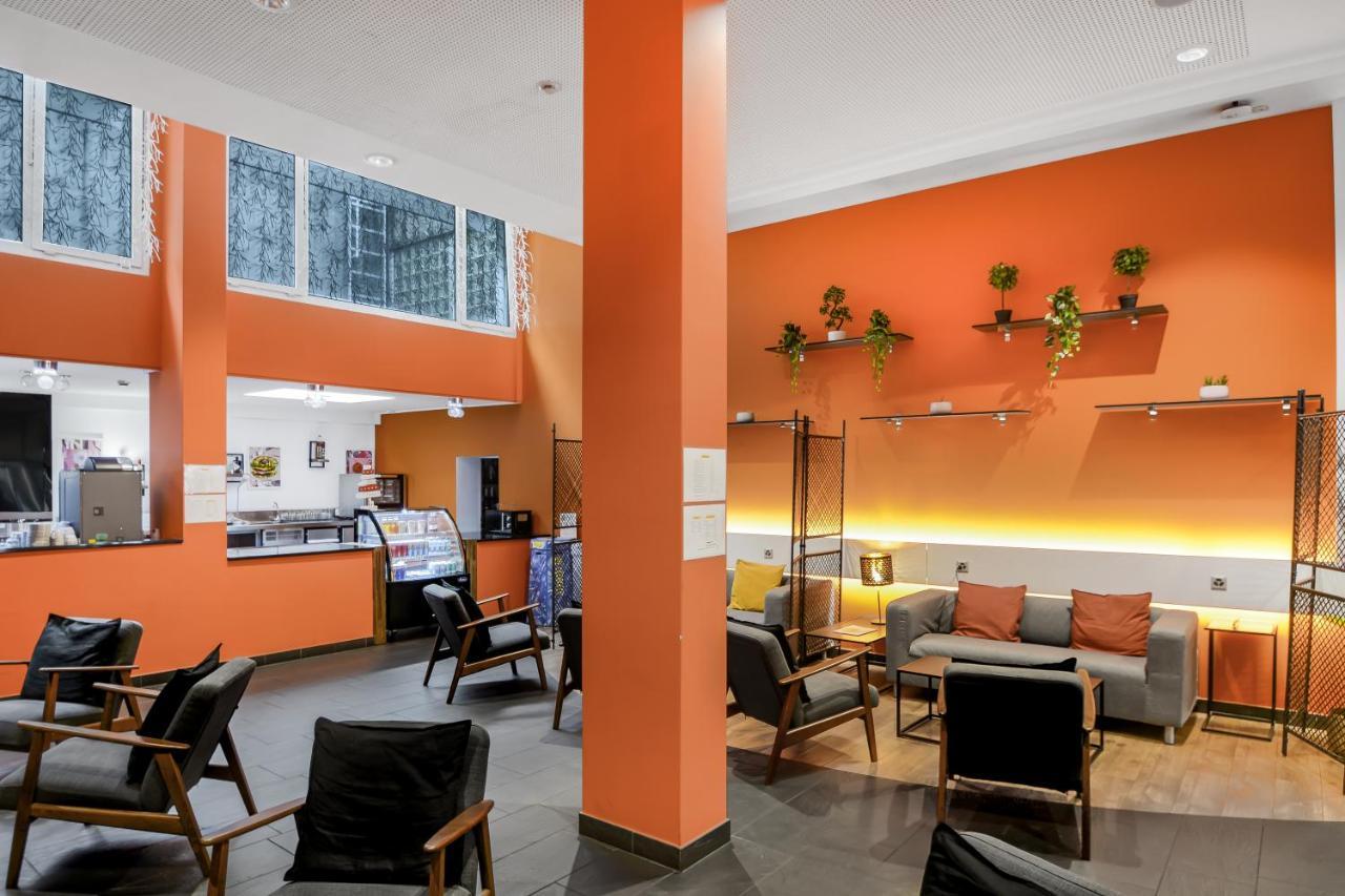 Neuchatel City Hotel エクステリア 写真